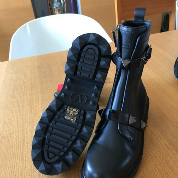 Valentino Garavani Combat Boots - Picture 3 of 5